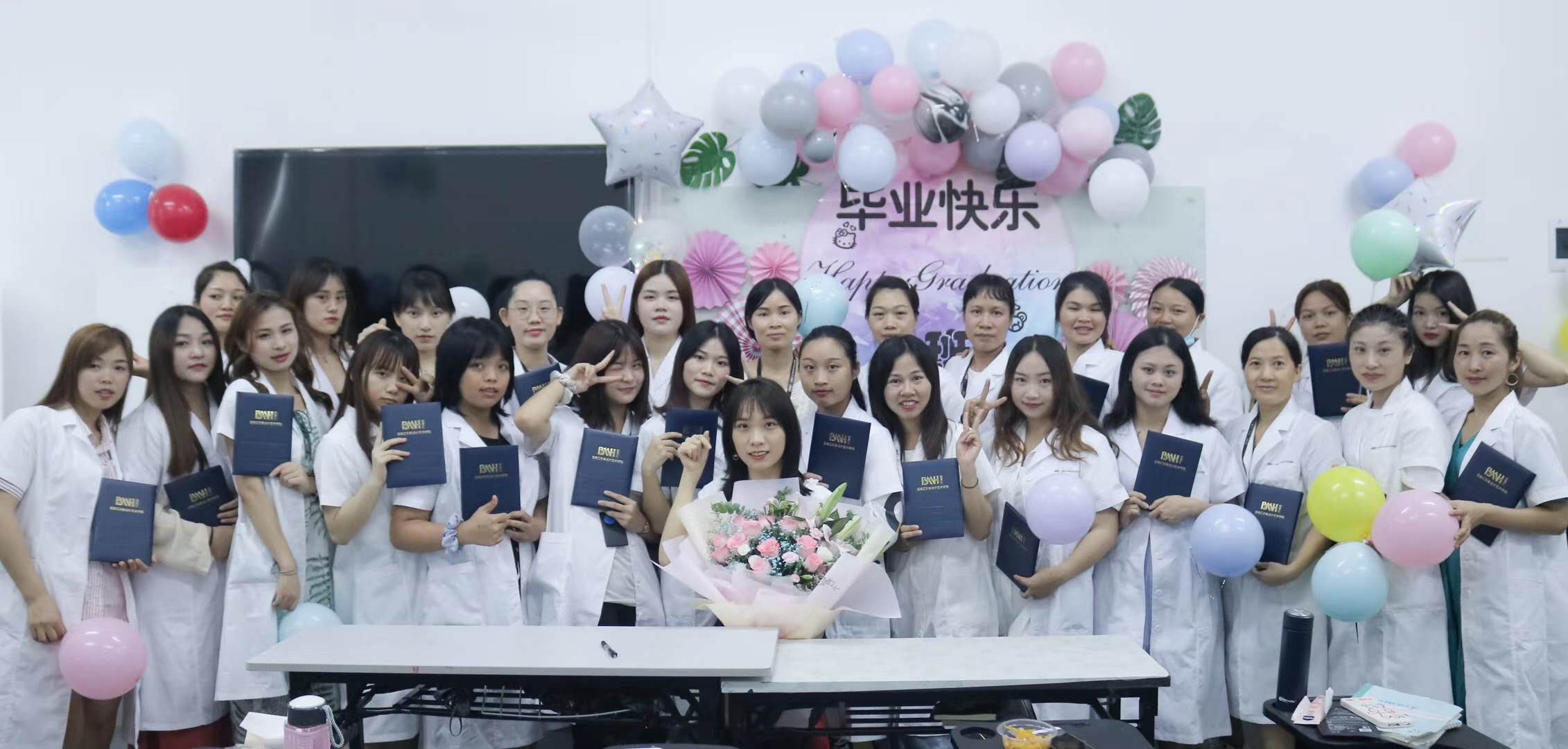 百美汇学员,百美汇美容美发彩妆学校学员专访