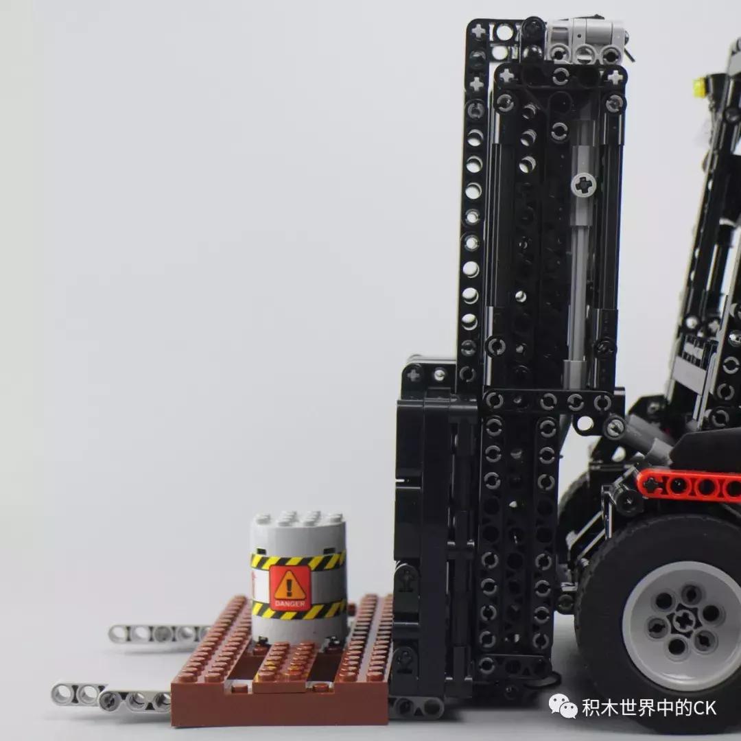 宇星模王2024新品堆高车,宇星模王积木回力车