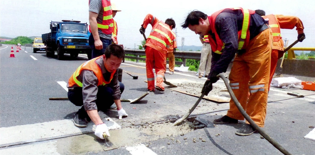 高速公路运营管理与养护管理,高速公路运营养护怎么样