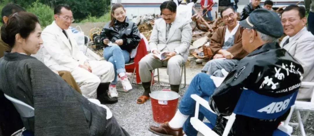 世人说我的爸爸是神，但他就是个普通人