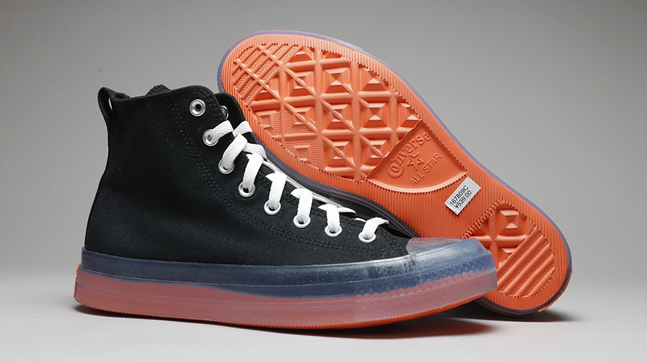 匡威银灰色高帮帆布鞋,脚感爆炸帆布鞋