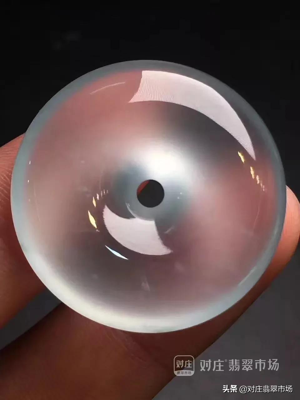 翡翠水头和种水是一回事吗,翡翠的水头是透明度还是含水量