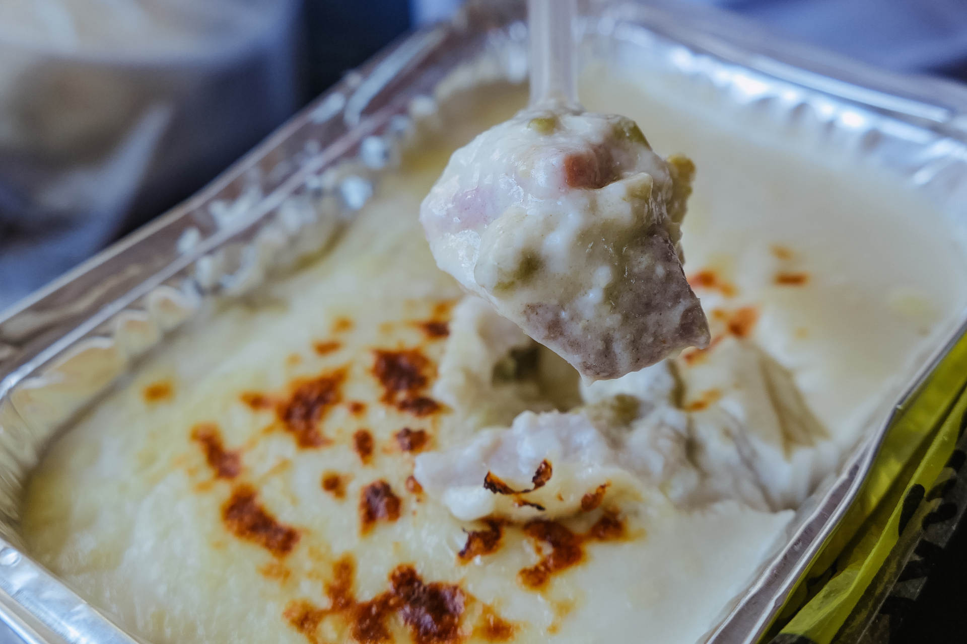 在天津，百十年来西餐一直和煎饼果子si“盟兄弟”？