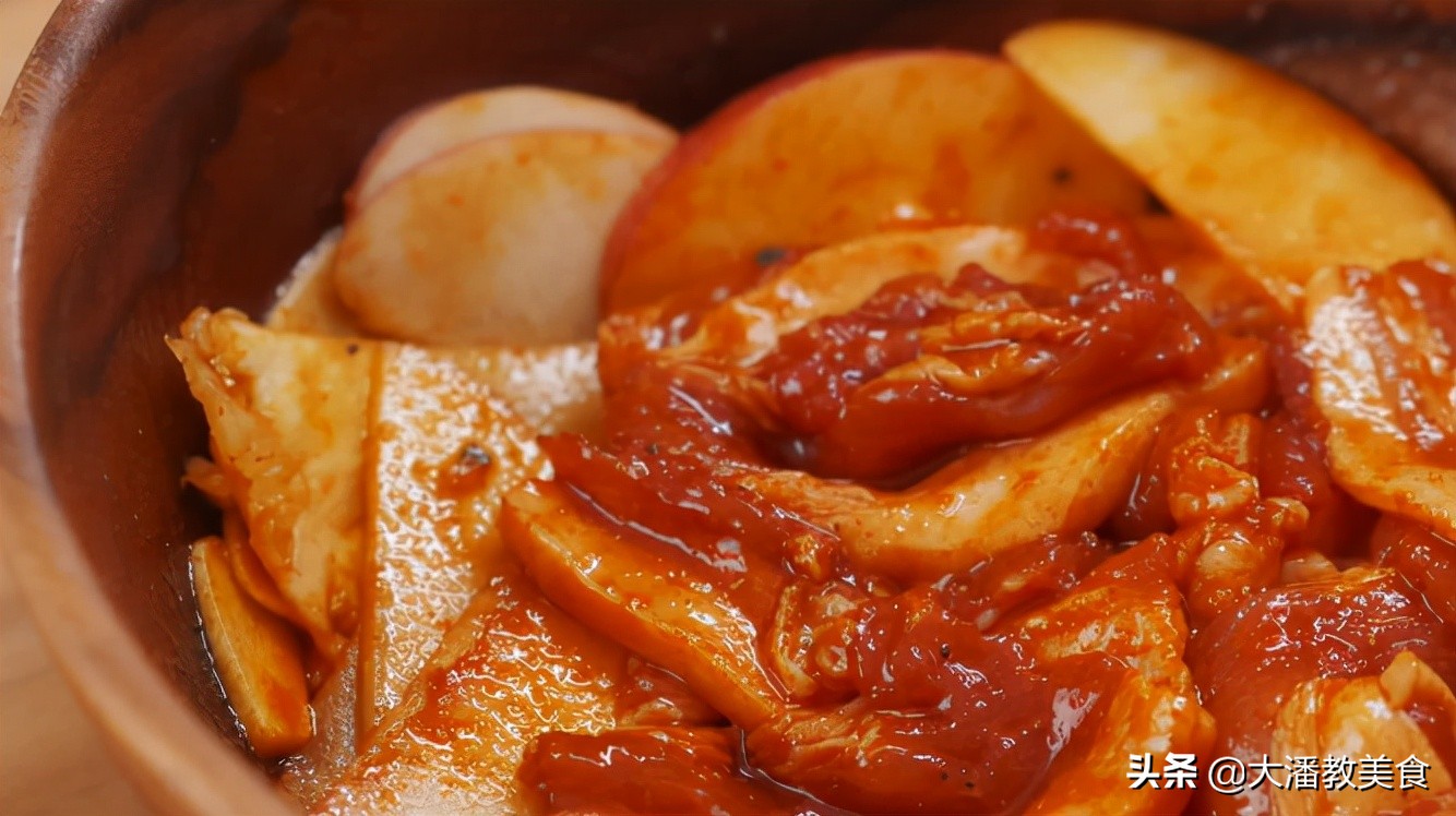 很多人在家不会做卤肉,现在还有不会做饭的人吗