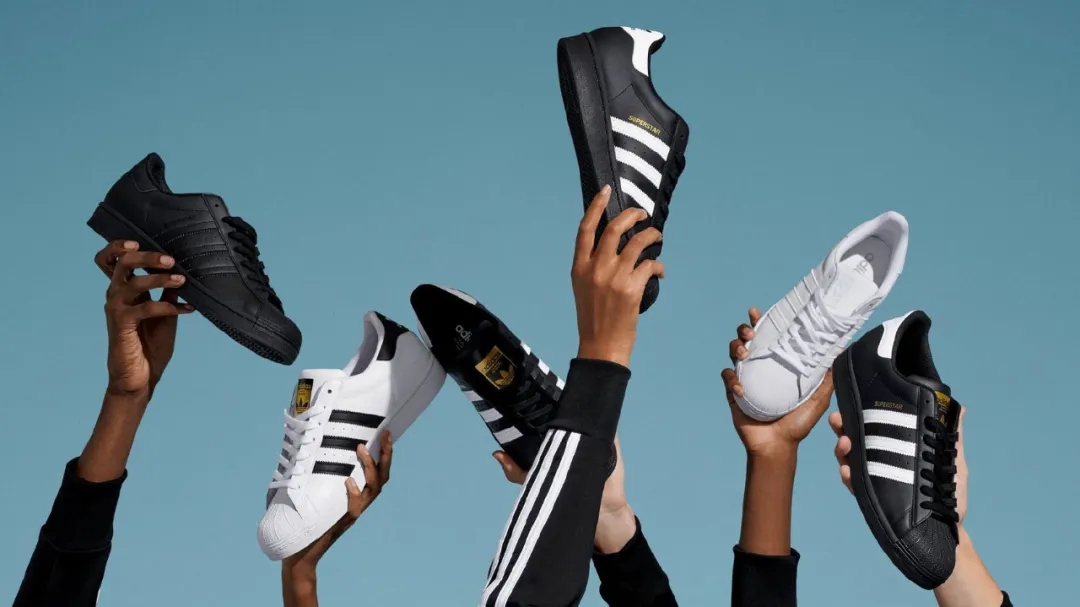 锐步现在还属于阿迪吗 (锐步对抗阿迪)