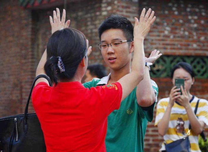 15岁身高定型了是怎么回事,男生身高发育什么时候结束