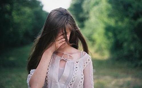 女朋友瞒着我去见前男友怎么办,女朋友瞒着我去相亲该怎么处理