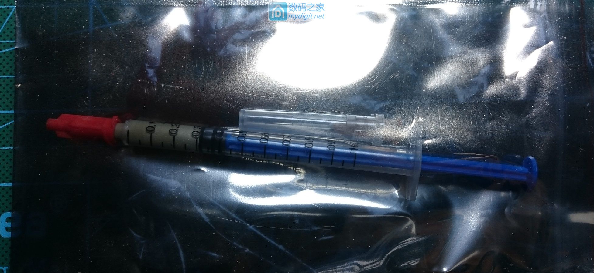 技术大佬秀操作！德州仪器TI-89图形计算器拆机维修及CPU超频