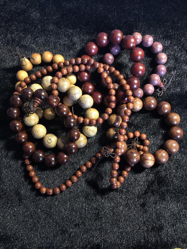 带香味又便宜的木质手串有哪些,几十块钱的各种木质手串是真的吗