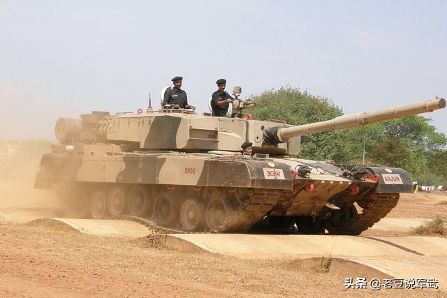 印度国产装甲车,印度t90主战坦克交付速度