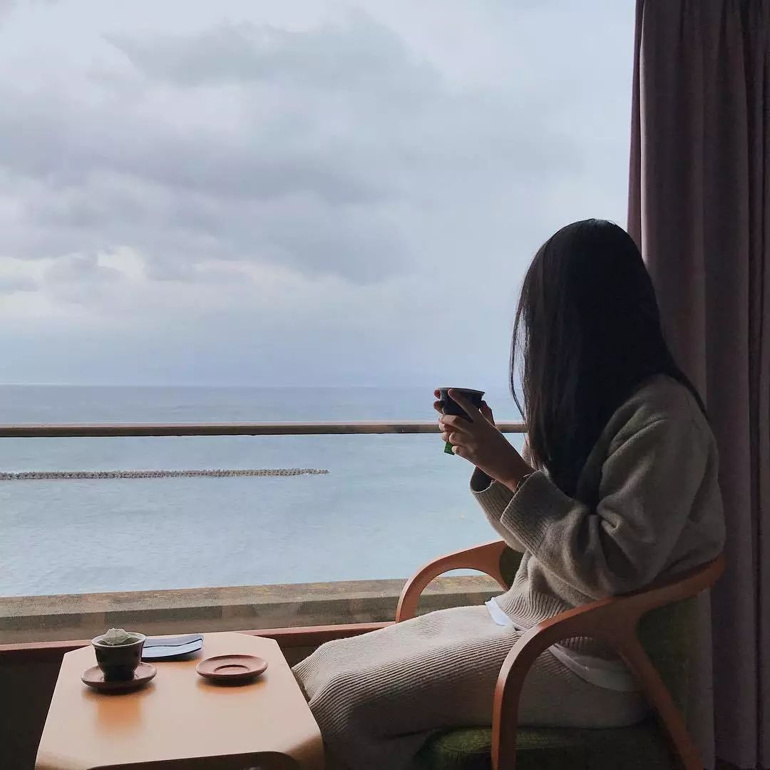 小姐姐分享自拍的“羞羞”日常，引百万人围观