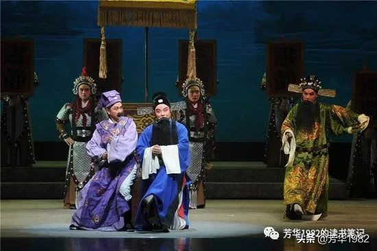 弹破庄周梦两翅驾东风,弹破庄周梦两翅驾东风三百座名园