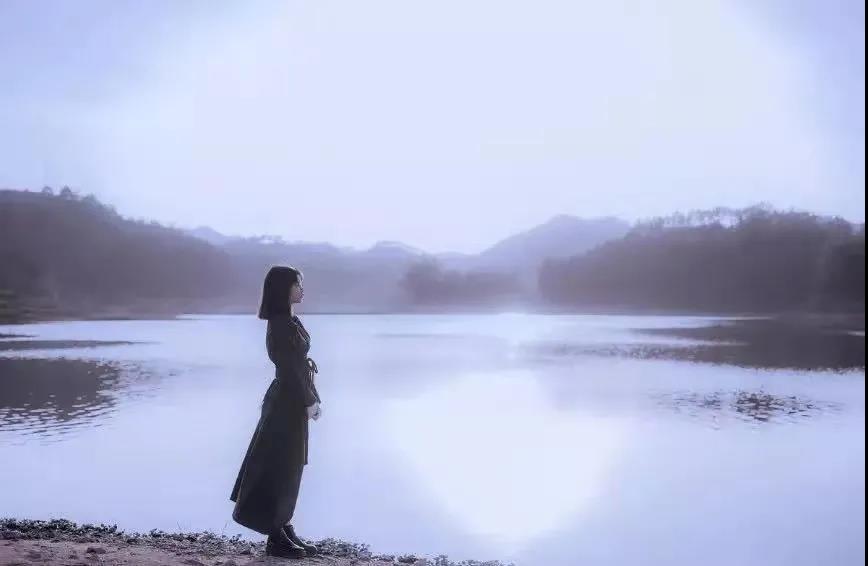 世界上没有真正的感同身受下一句,这世界上从来没有感同身受这回事