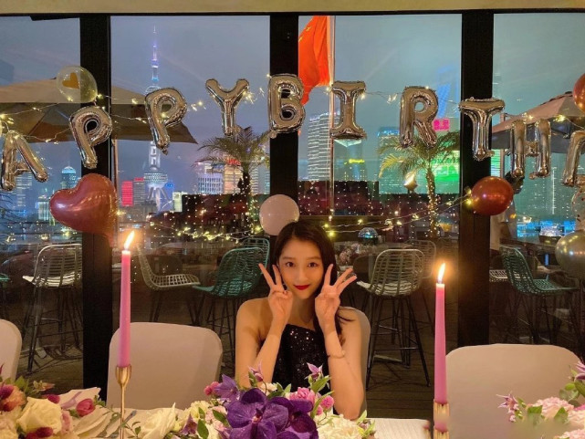 关晓彤热舞惊艳众人,关晓彤热舞春晚