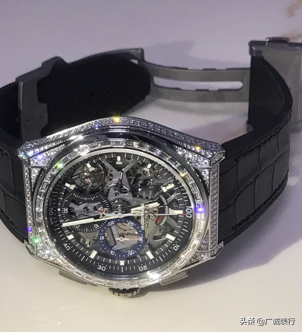 真力时陈奕迅,真力对比罗杰之声