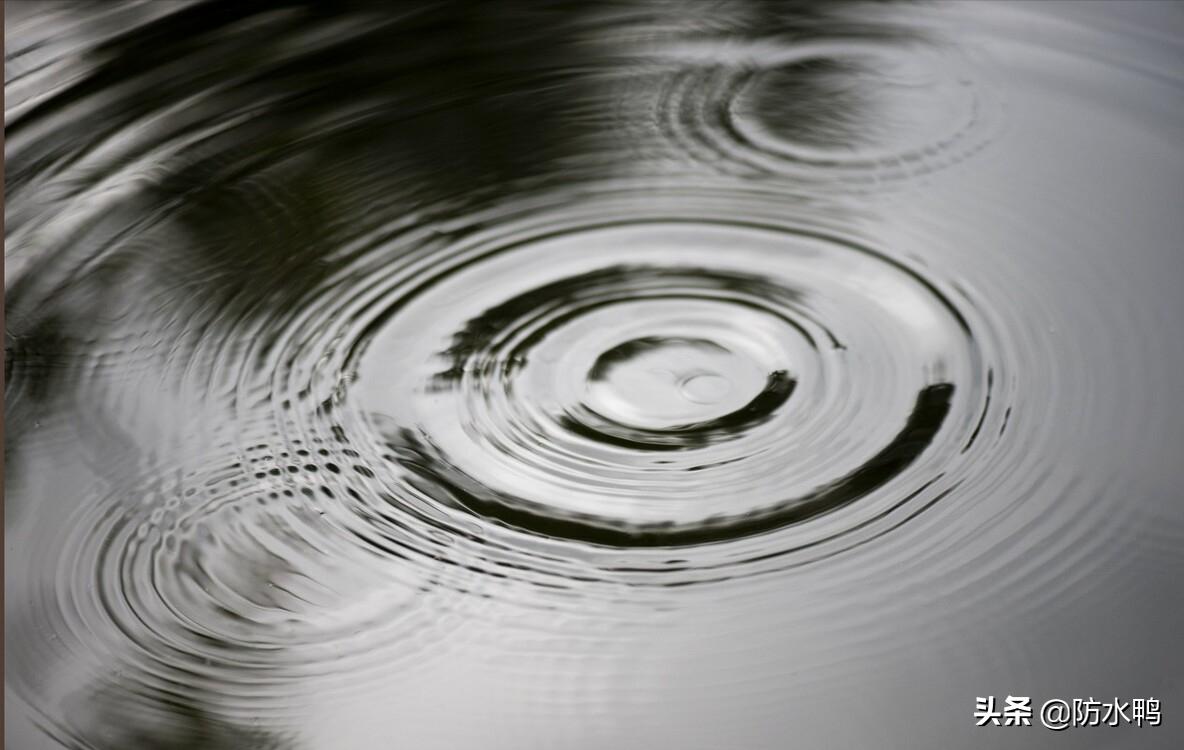 屋顶漏水最好的解决办法小视频,屋顶漏水怎么办最快的方法