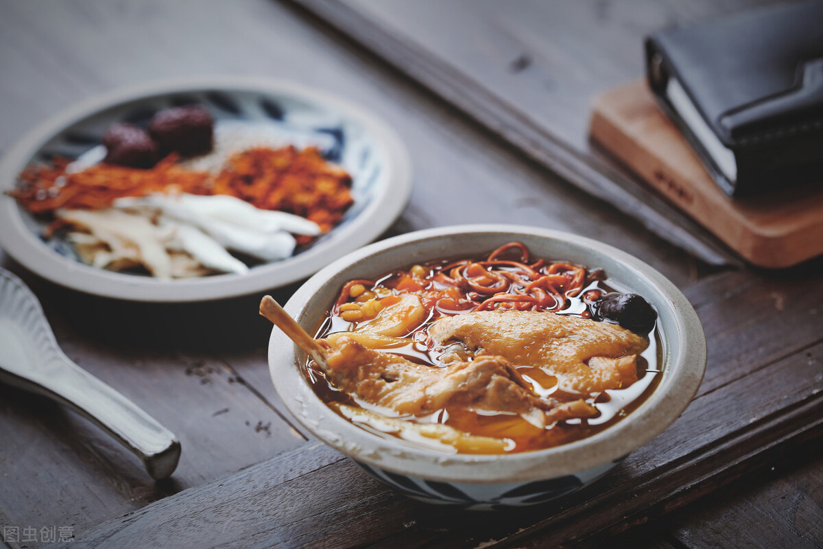 喝什么鸡汤好吃又营养,夏天适合喝的炖鸡汤