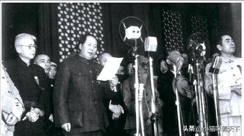 *安门天**重修期间，在屋顶发现金丝楠木“镇楼之宝”，盒中内有玄机