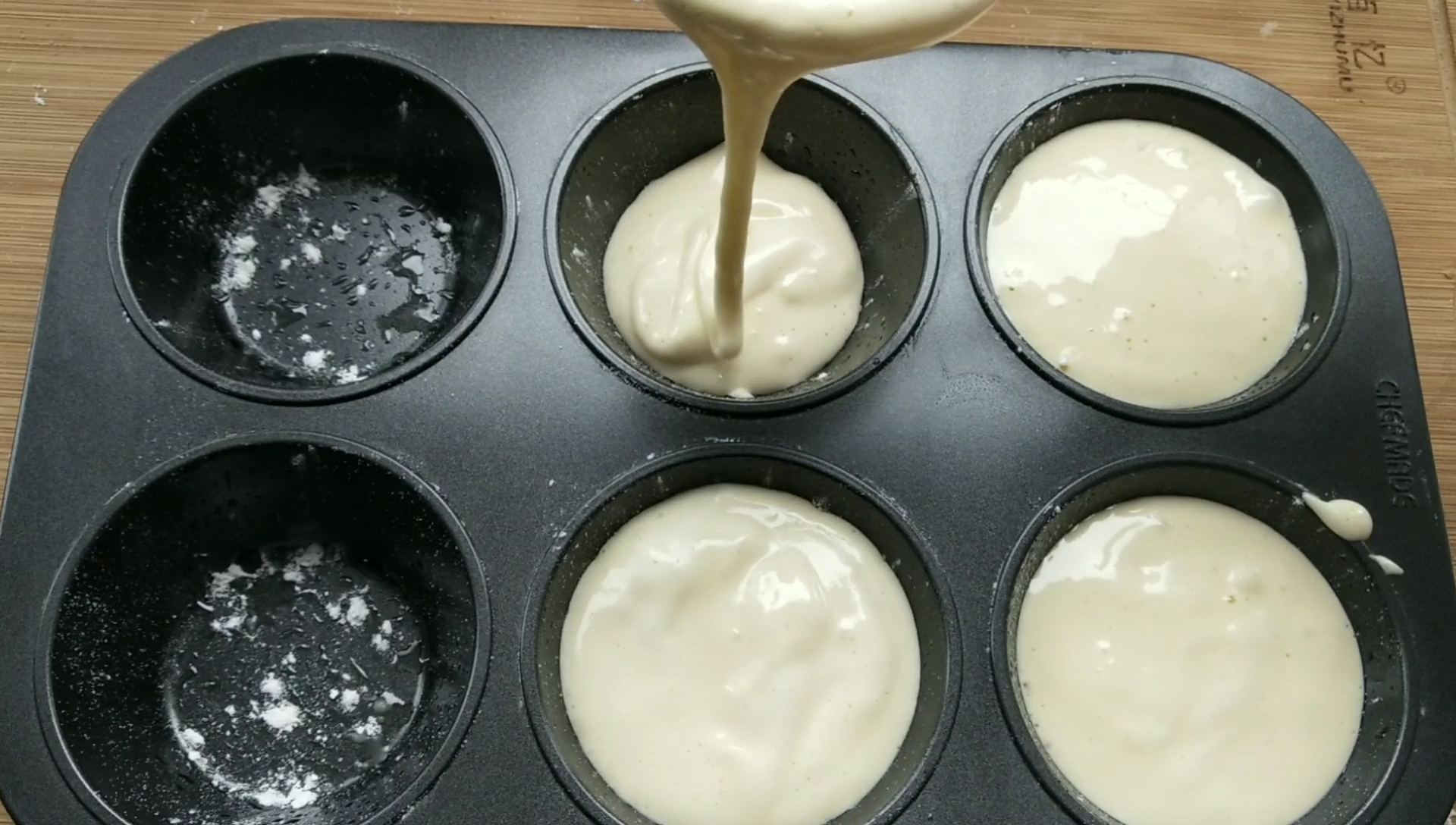 老式鸡蛋糕的简单做法,老式鸡蛋糕的做法及配方