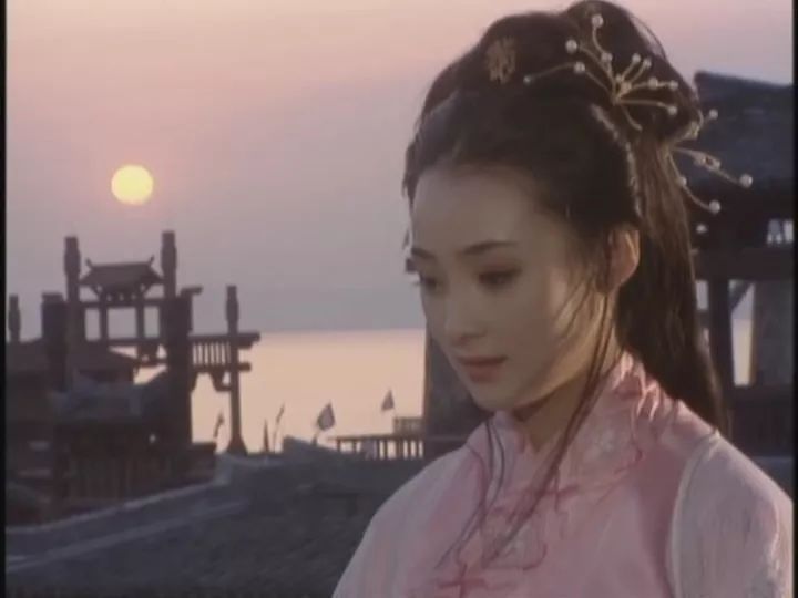 傅艺伟和温碧霞谁演妲己最好,温碧霞和王丽坤的妲己对比