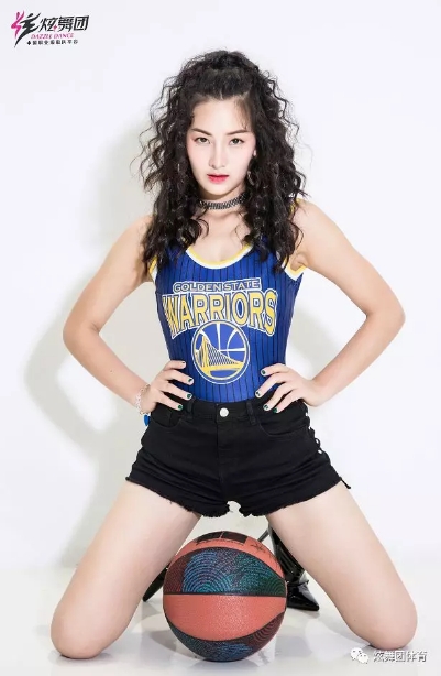 cba第四轮广东新疆啦啦队表演,cba惊艳啦啦队