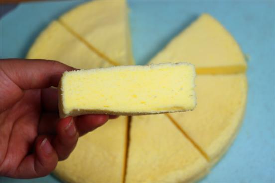 最简单的蛋糕做法不回缩不开裂,五分钟懒人蛋糕做法不用柠檬