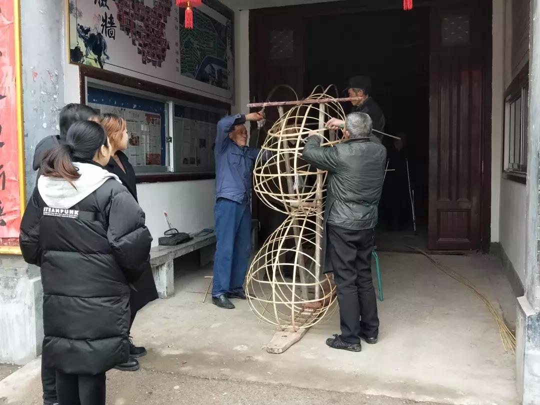 龙灯什么时候开始玩的,今年的龙灯为什么这么多