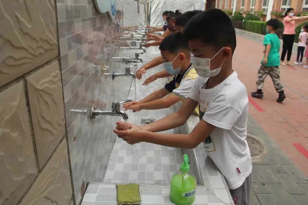 北京最新中小学生开学时间,北京市小学生开学