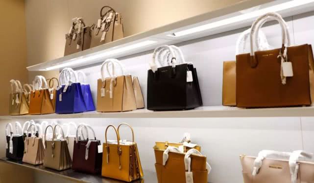 奥莱名品折扣店是正品吗,奥莱国际购物中心大牌专柜在哪