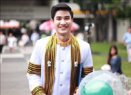 盘点他泰小可爱们的学士照：各个学霸努力又优秀