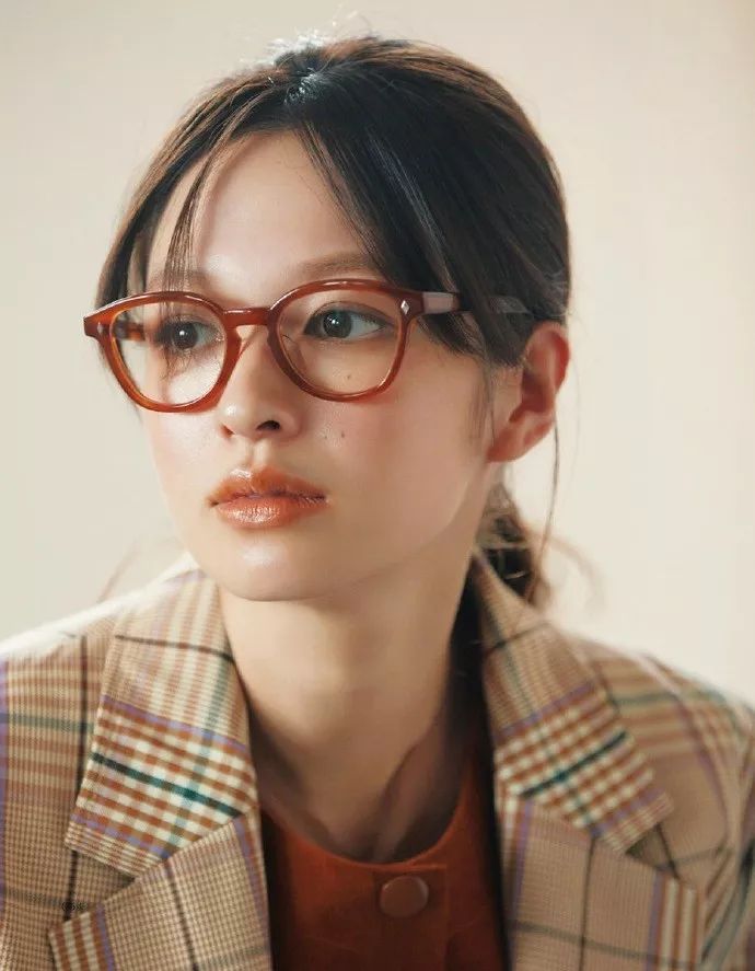 哇哦！这位“日杂美妆一姐”原来已经是当妈的人了？