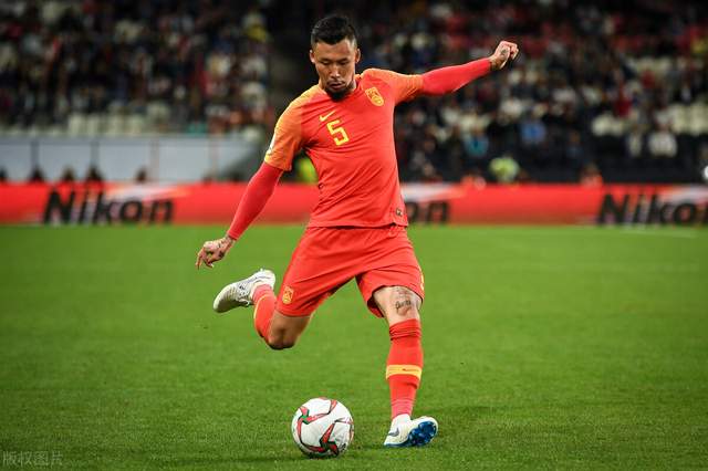 中国国足和日本国足实力对比,国足未来锋线王牌对比