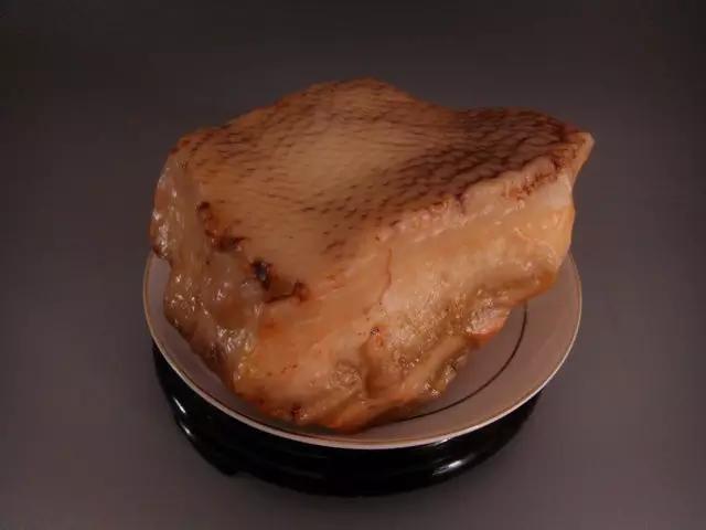 牧民捡到一块石头价格,牧民捡到石头值多少钱