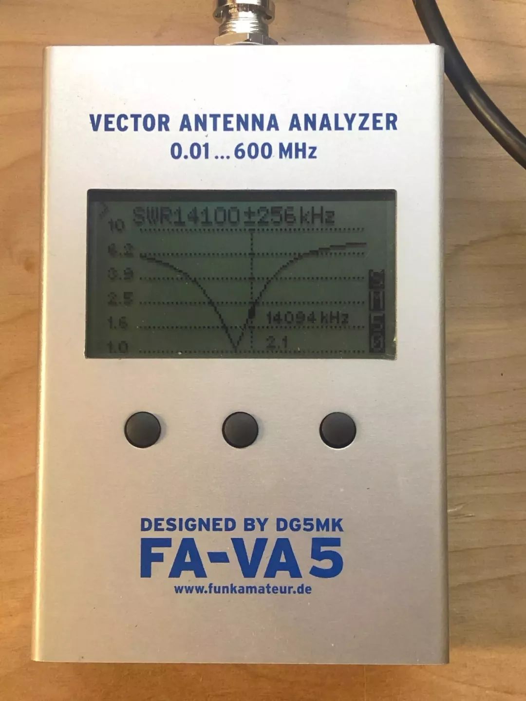 自制环中波天线,自制简易高效无线电天线结构图