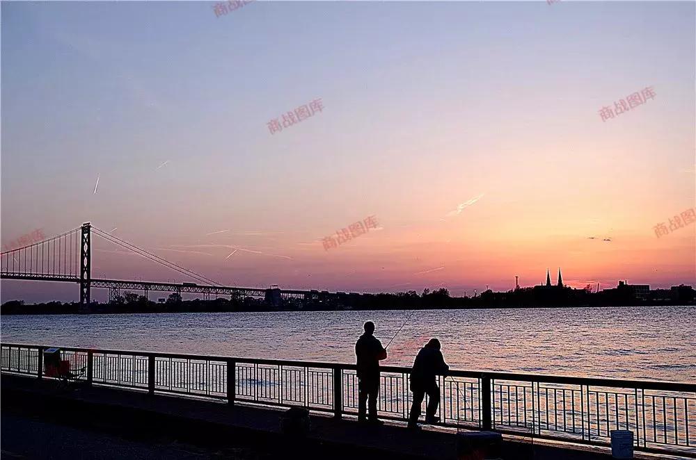 聪明人聊天与靠谱的人做事,跟聪明人聊天与靠谱的人做事