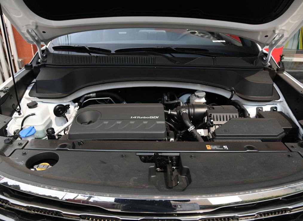 为何二手起亚智跑便宜,全新起亚智跑值得购买吗