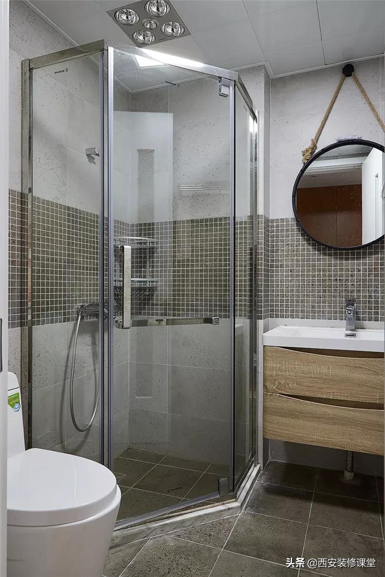卫生间淋浴隔断用玻璃门还是浴帘,软装隔断卫生间淋浴区装修效果图