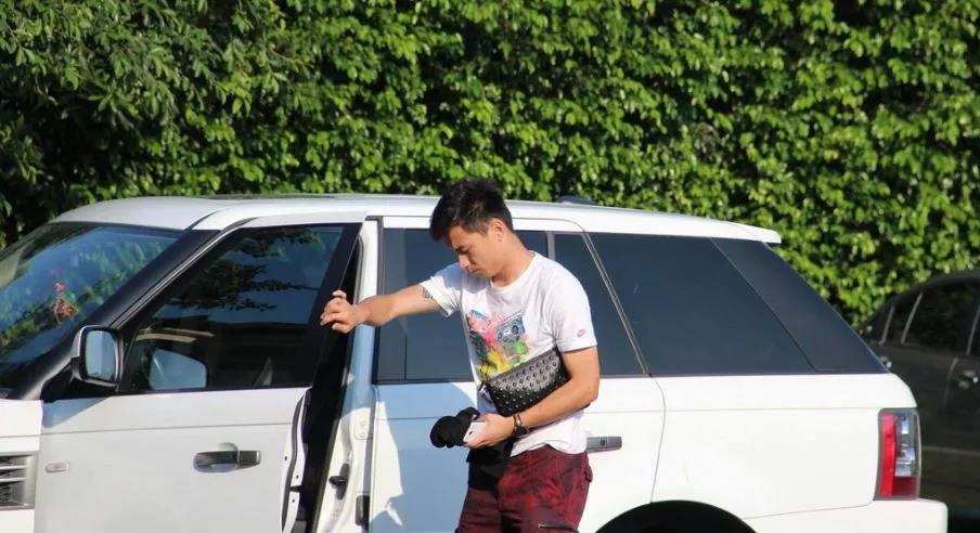 国足座驾有多壕,国足座驾云集