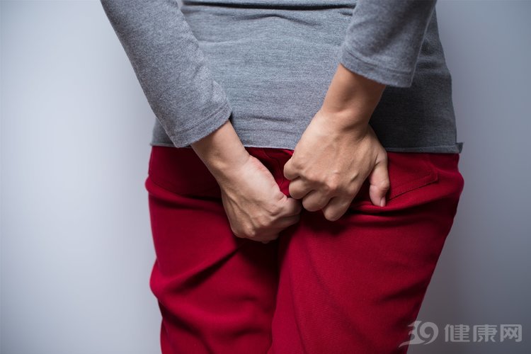 为什么女生洗澡喜欢“站着排尿”?可能带来3个健康问题,别害羞