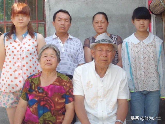 带家人回老家看望父母感言,回家看望父母才是最大的幸福