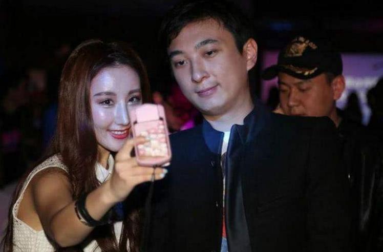 王思聪评价半藏森林,王思聪对半藏森林的看法