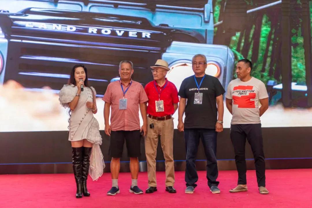 新款卫士的真实越野能力,卫士是不是硬派越野车