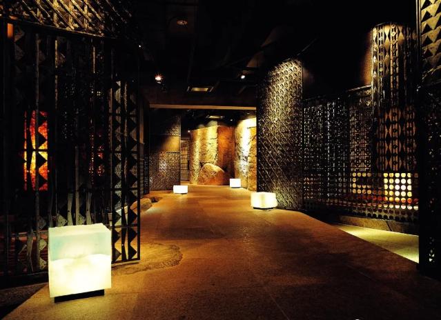 日本空间设计元老杉本贵志和他设计的酒店