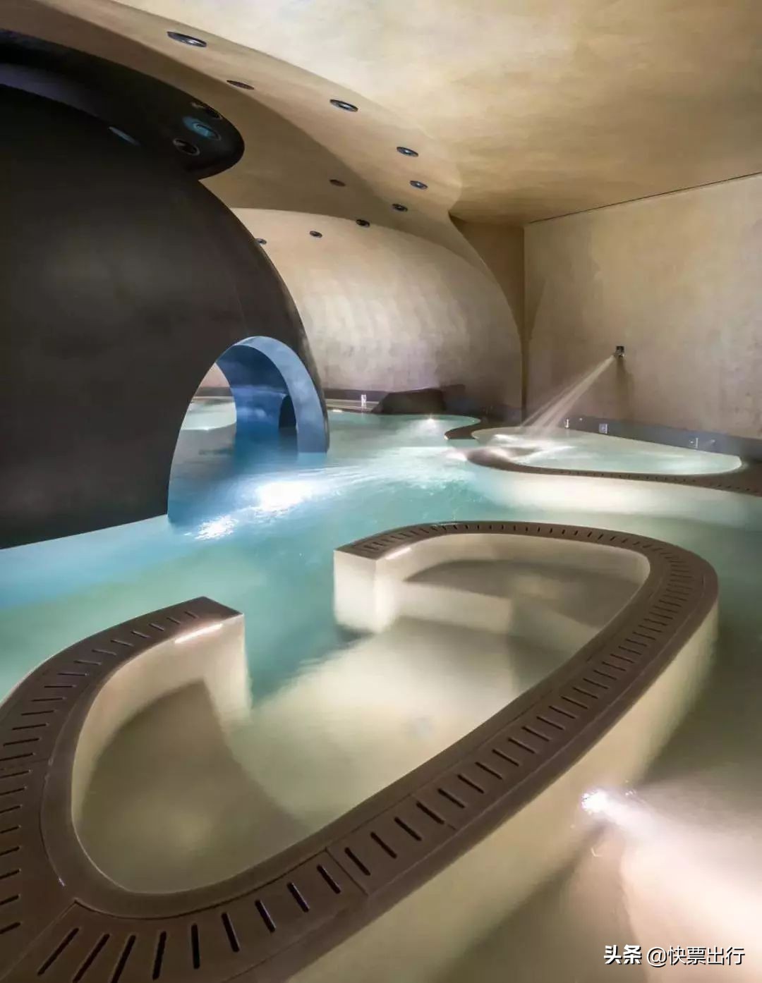 世界十大顶级温泉排行榜,全球十大温泉天堂