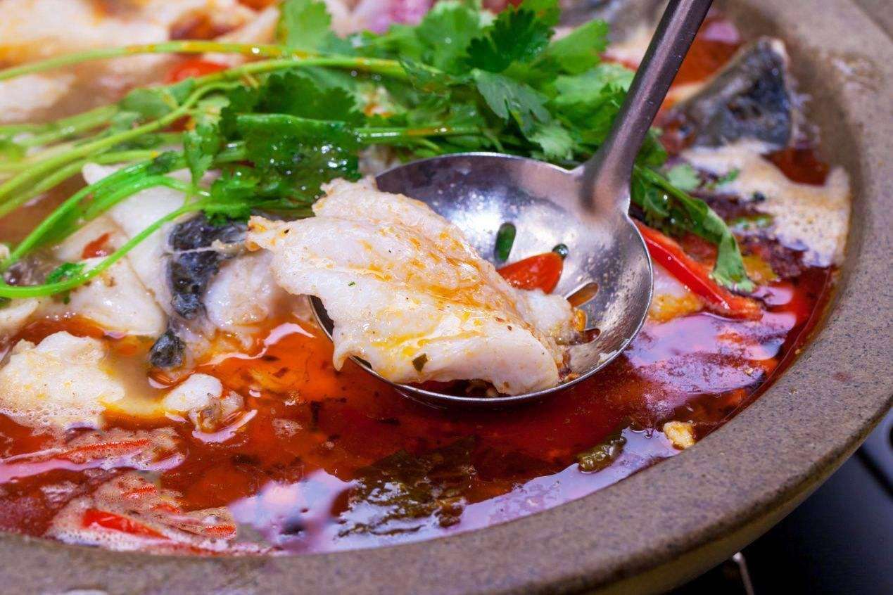 石锅鱼的制作方法和配料,石锅鱼正宗制作教程