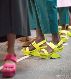 日本服装设计大神三宅一生的美学冒险：时尚就是在变魔术