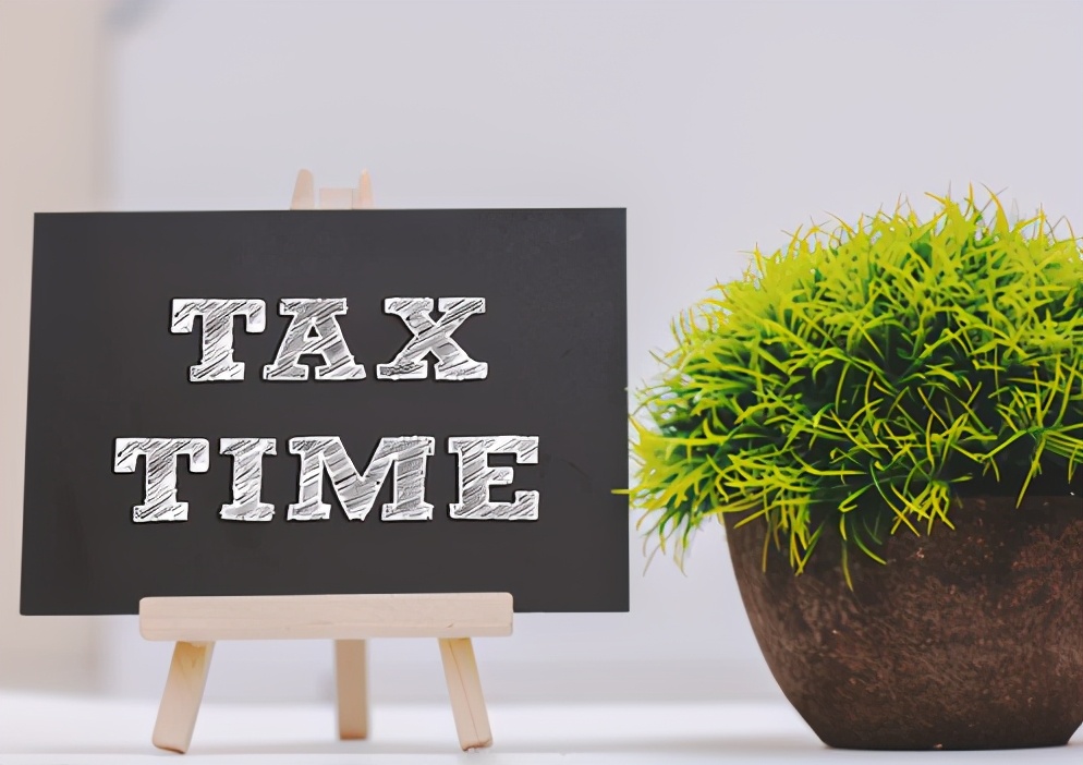 加拿大留学生国内转钱上税,加拿大留学生报税一年多少钱