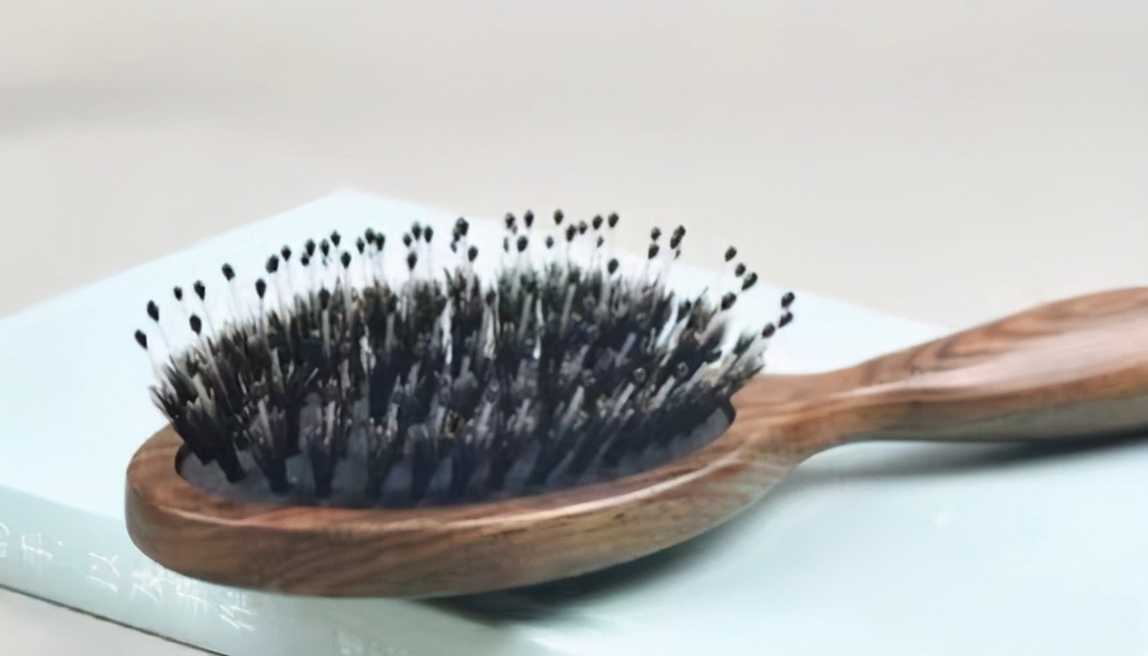 长头发打结很毛躁留什么发型好看,孩子长头发每天早晨打结怎么解决