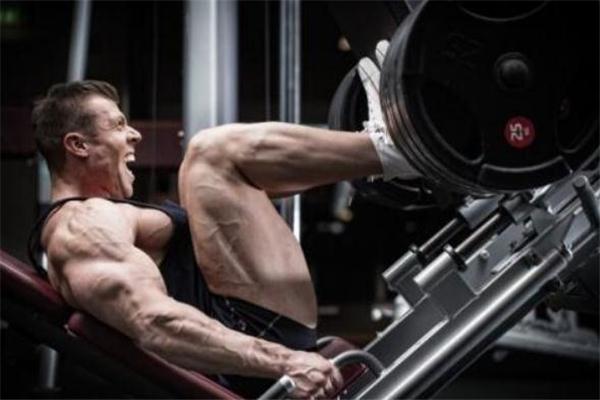 4个动作锻炼肩膀,你还在为肩周炎苦恼吗