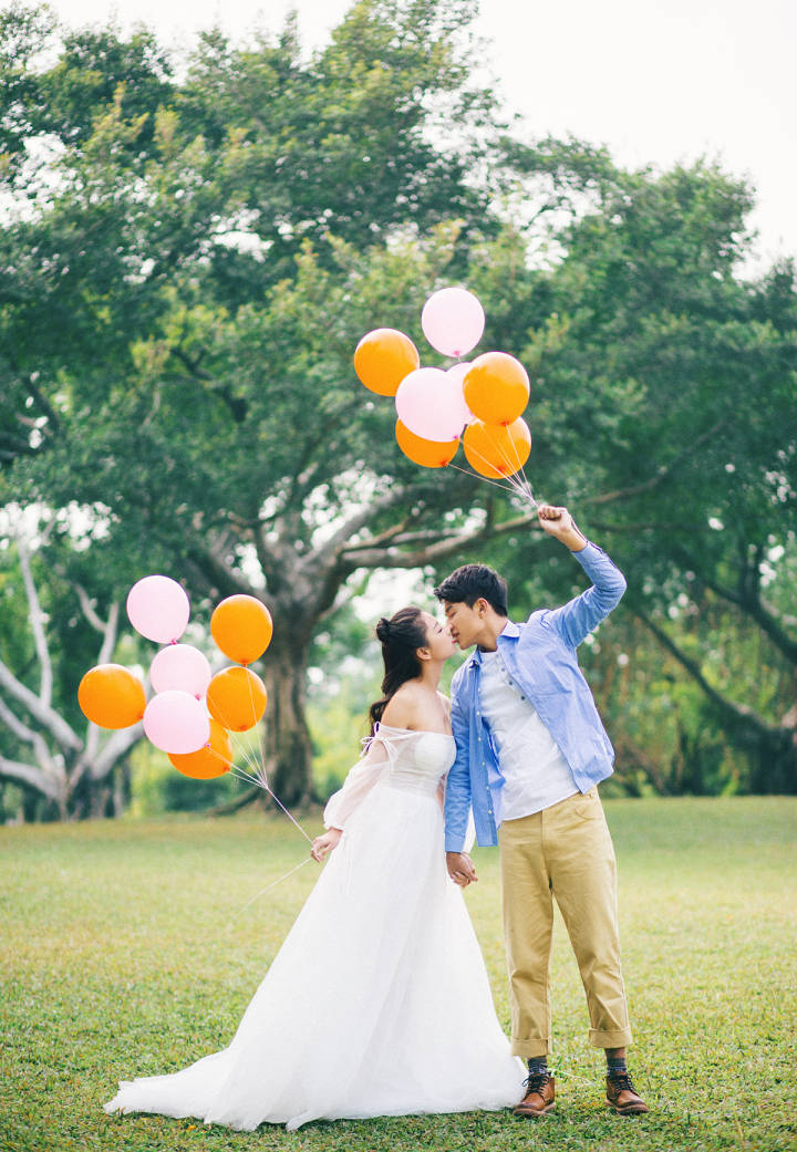 见证你从校服到婚纱的爱情,希望你也能遇到从校服到婚纱